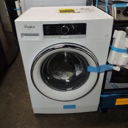 New Scratch And Dent Whirlpool Washing Machine