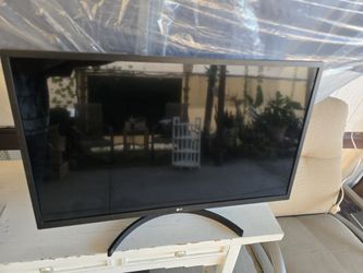 LG 32" Computer Monitor