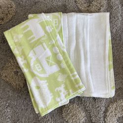 Farm Animals Burp Cloths