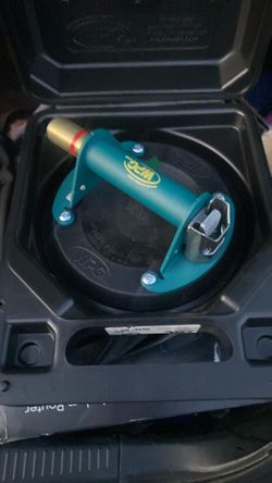 WPC Vacuum Suction Cup Lifter with Case