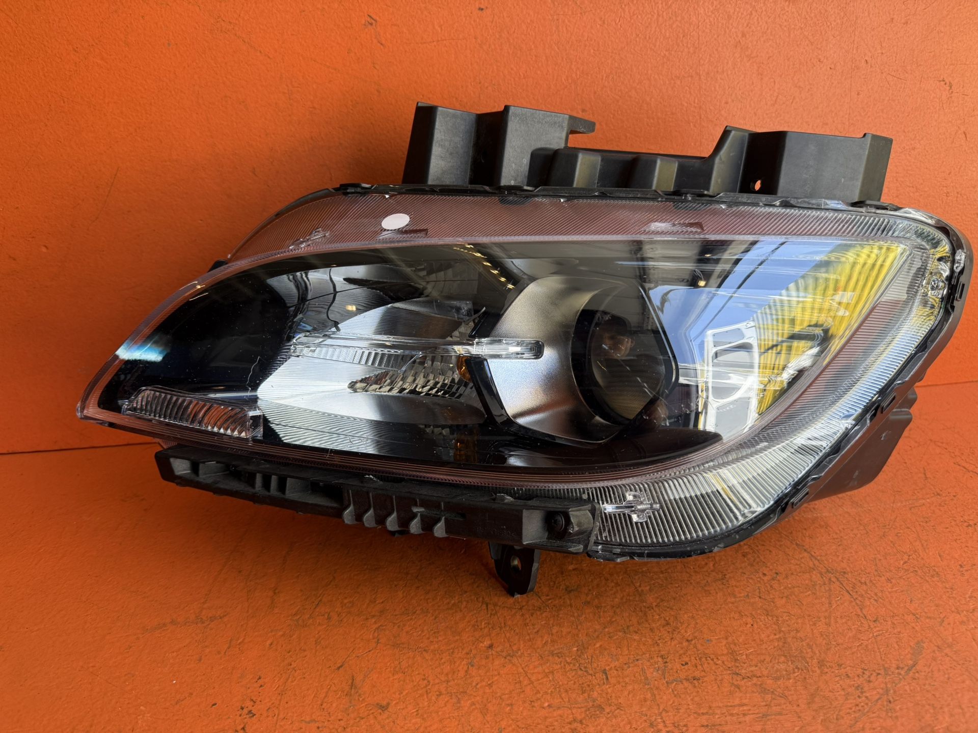 2022-2023 Hyundai Kona Driver Side Headlight (92101J9520)
