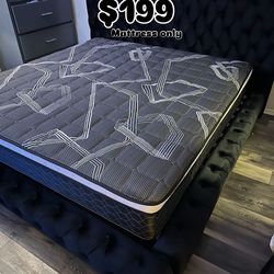 Black series Queen sizes Euro Pillow Top 12” medium firm 🆕  In Plastic   Mattress only $199  Mattress with box spring $260  Delivery $30 All sizes av