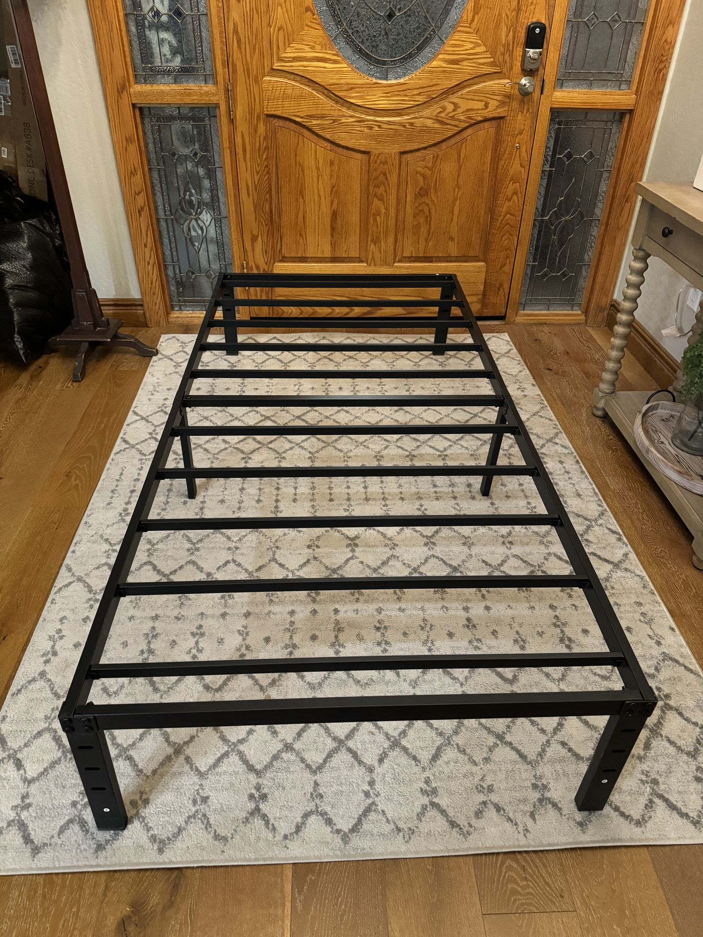 Twin Size Metal Platform Bed Frame (NEW)