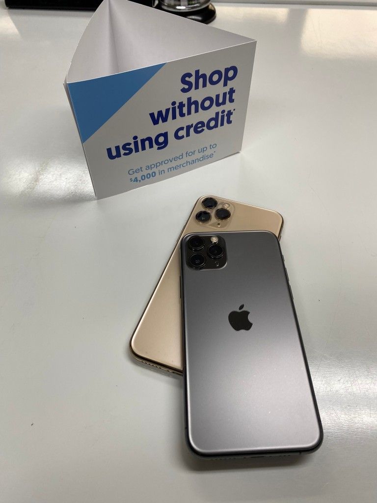 Apple IPhone 11 Pro Max Unlocked PAYMENTS AVAILABLE ONLY $25 DOWN