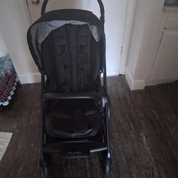 NUNA Mixx Stroller