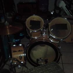 Drum Set 
