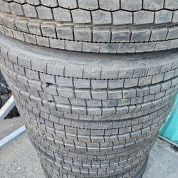 225 70 19.5 USED TIRES 100% TREAD LIFE