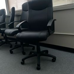 Office Chairs 