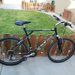 GT  Mountain Bike
