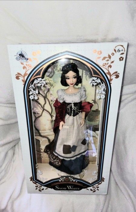 DISNEY SNOW WHITE IN RAGS 17" LIMITED EDITION DOLL