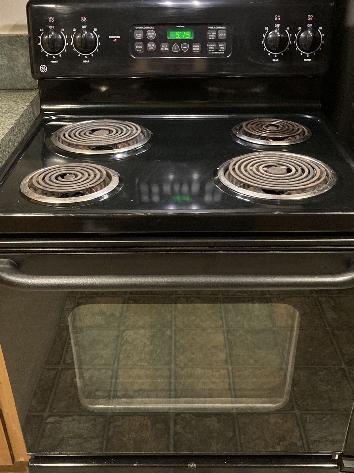 General Electric Stove with Self-Cleaning Oven