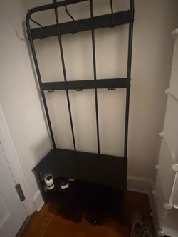 Coat/shoe rack