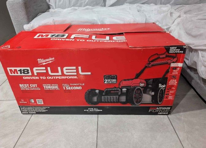 Milwaukee M18 Fuel 21" Self-propelled Dual Battery Mower