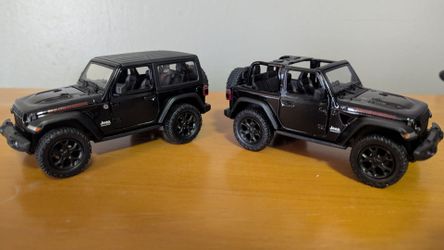 1:34 Scale Diecast Pair of 2018 Jeep Wranglers in Black by Kinsmart