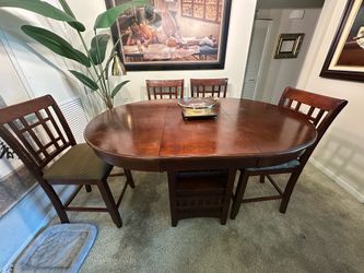 Dining Table 4 chairs