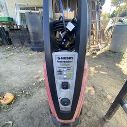 Husky Power washer 1800psi