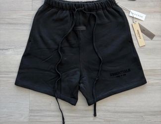 Fear of God Essentials Sweat Shorts - Black (Size M)