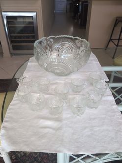 Vintage Anchor Hocking EAPC Star of David Punch Bowl Set and Ladle