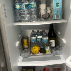 Organizing Fridge Shelves 