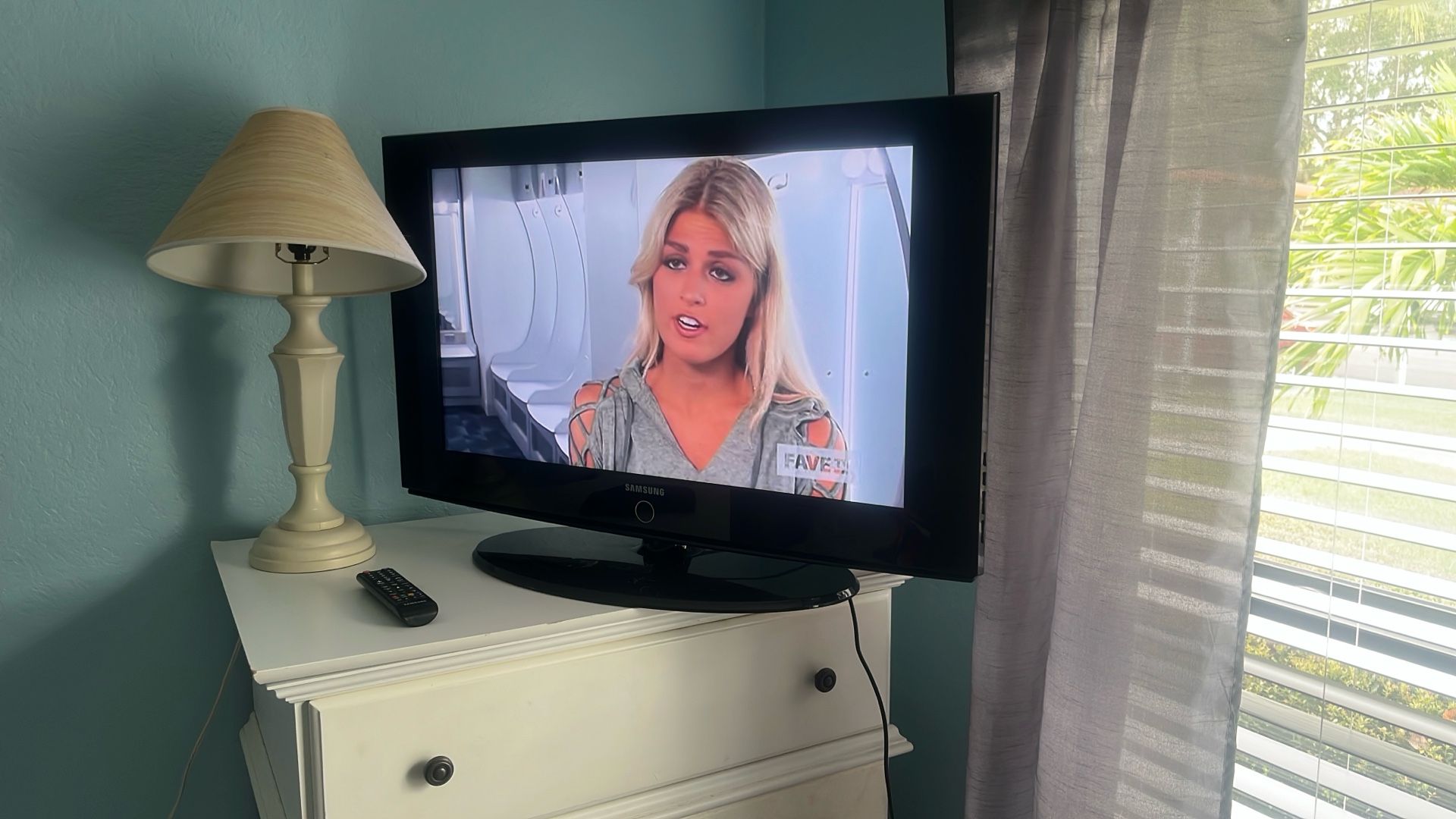 Samsung Flatscreen 39”