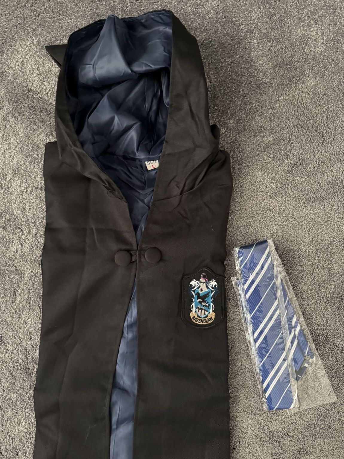 Harry Potter / Ravenclaw Robe And Tie / Large