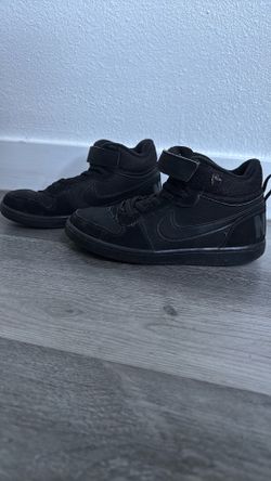 Nike Court Borough Mid 'Triple Black'