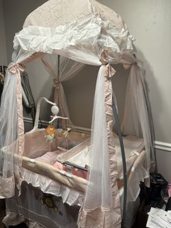 Pack-N- Play Canopy Bassinet/Playpen