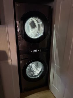 LG WashTower 5.0 Cu. Ft. Washer & 7.4 Cu. Ft. Gas Dryer – Like New!