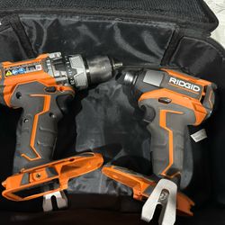 RIDGID IMPACT DRIVER AND DRILL PLUS CHARGER AND BATTERY AND CASE BACKPACK - Good Condition Works 230$ For All 