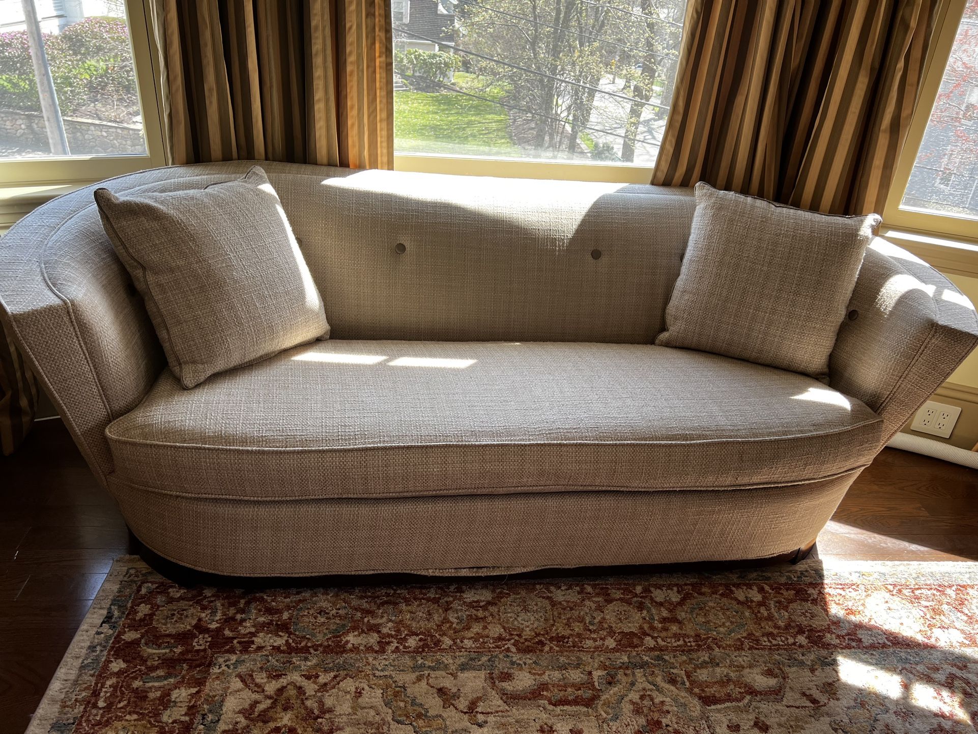 Comfortable Sofa for Sale