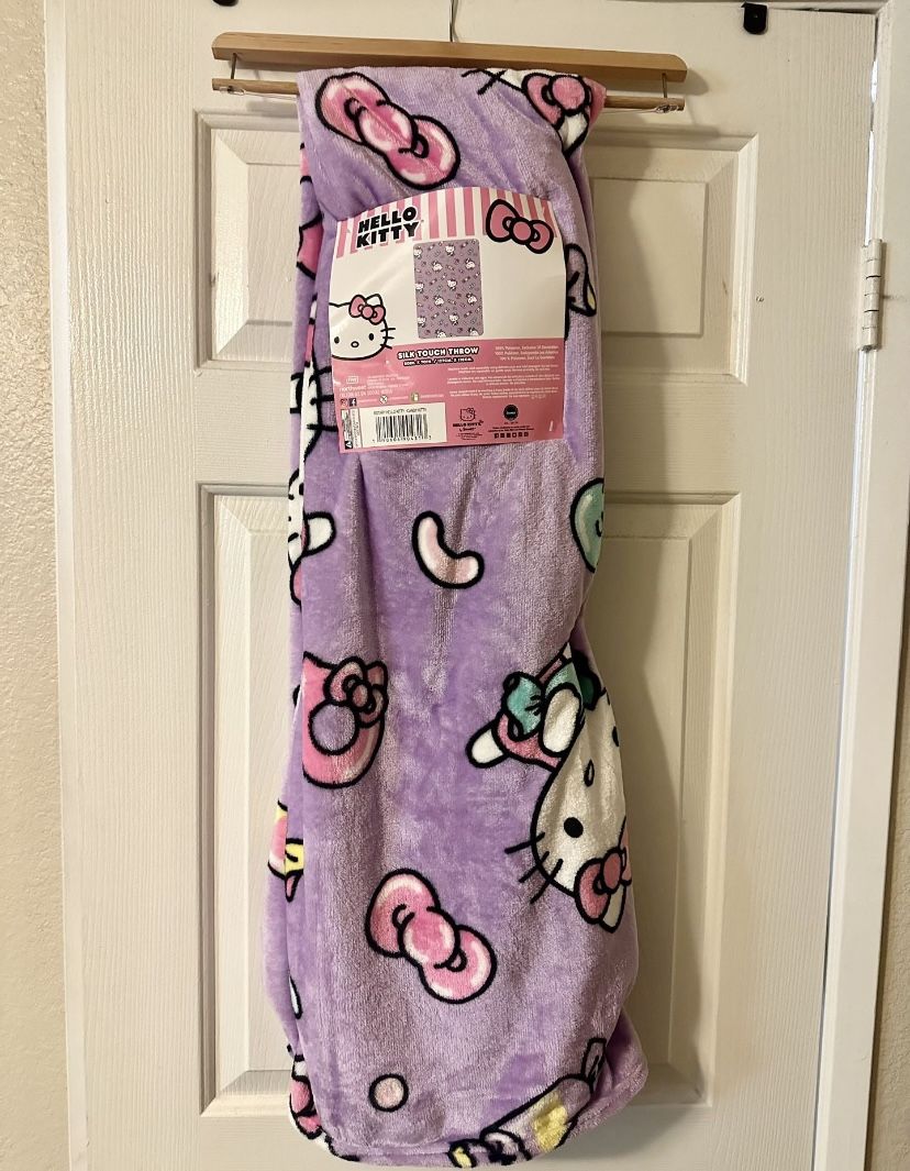 Hello Kitty Blanket
