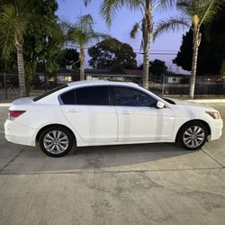 Hermoso Honda Accord 2012 