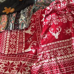 Three Pairs Of Large Capri Leggings 