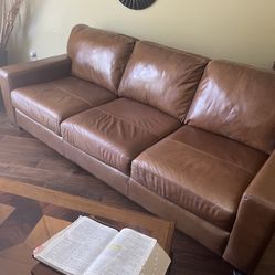 Fully Italian Leather Sofa Excellent Condition 