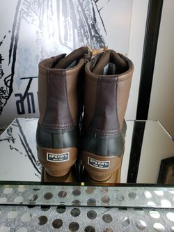 Spery boots size 9.5 