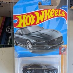 Hot Wheels Super Treasure Hunt 2028 Jaguar Type F