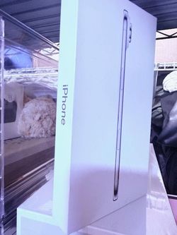 iPhone Air UNLOCKED BRAND NEW SEALED IN BOX  17 Pro