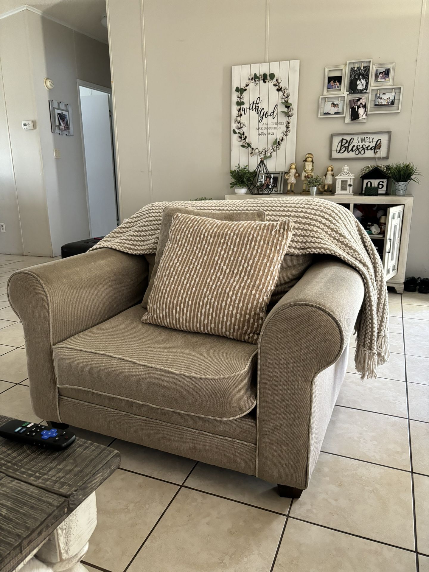 Living Room Armchair 