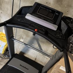 Nordic Track Threadmill 