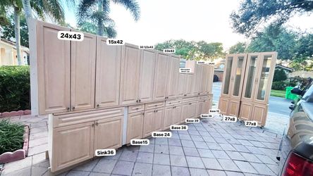 15 wood cabinet kitchen,  two pantry and tower oven