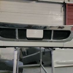 Freightliner Cascadia bumper