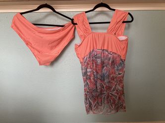 NEW Women’s Two Piece Swimsuit