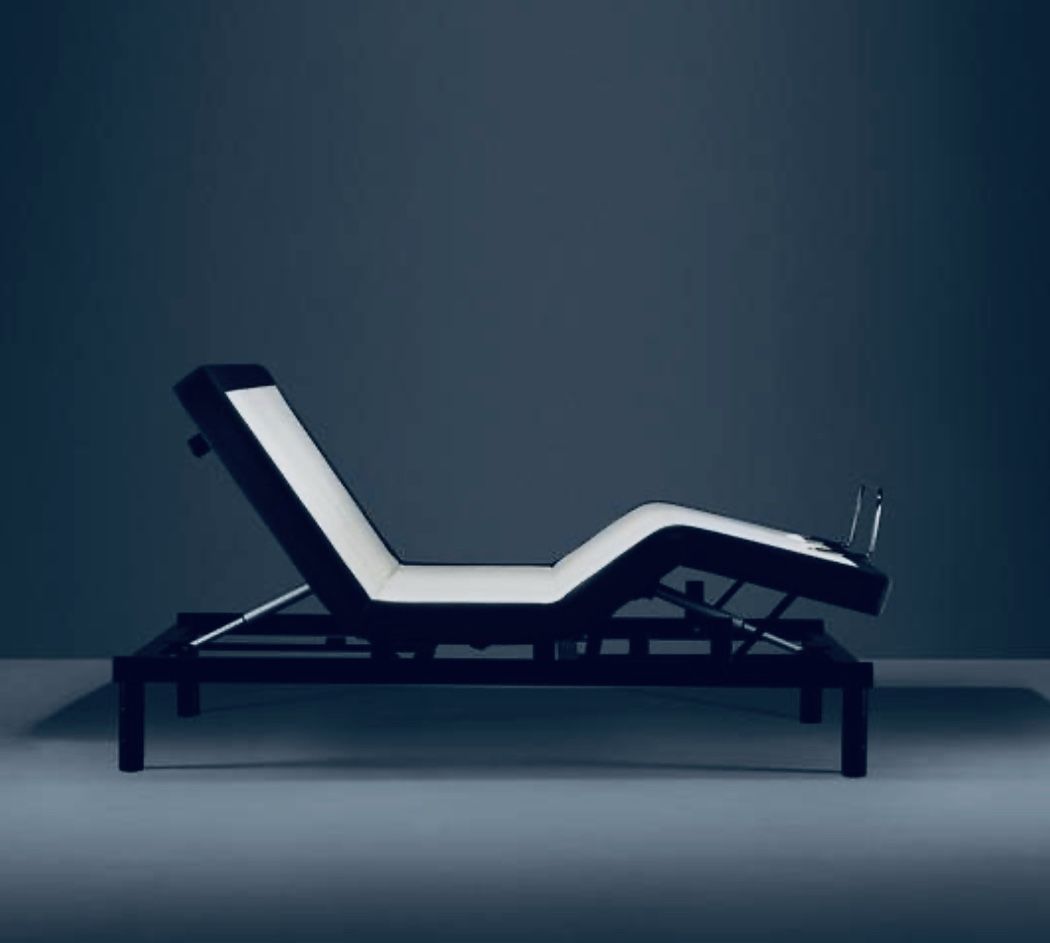 Deal of the century! Twin extra long Tempurpedic adjustable bed frame