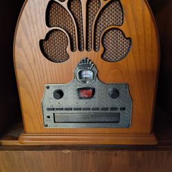 Vintage Crosley Radio