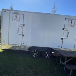 Se Vende Trails  De. Baños Semi nueva 