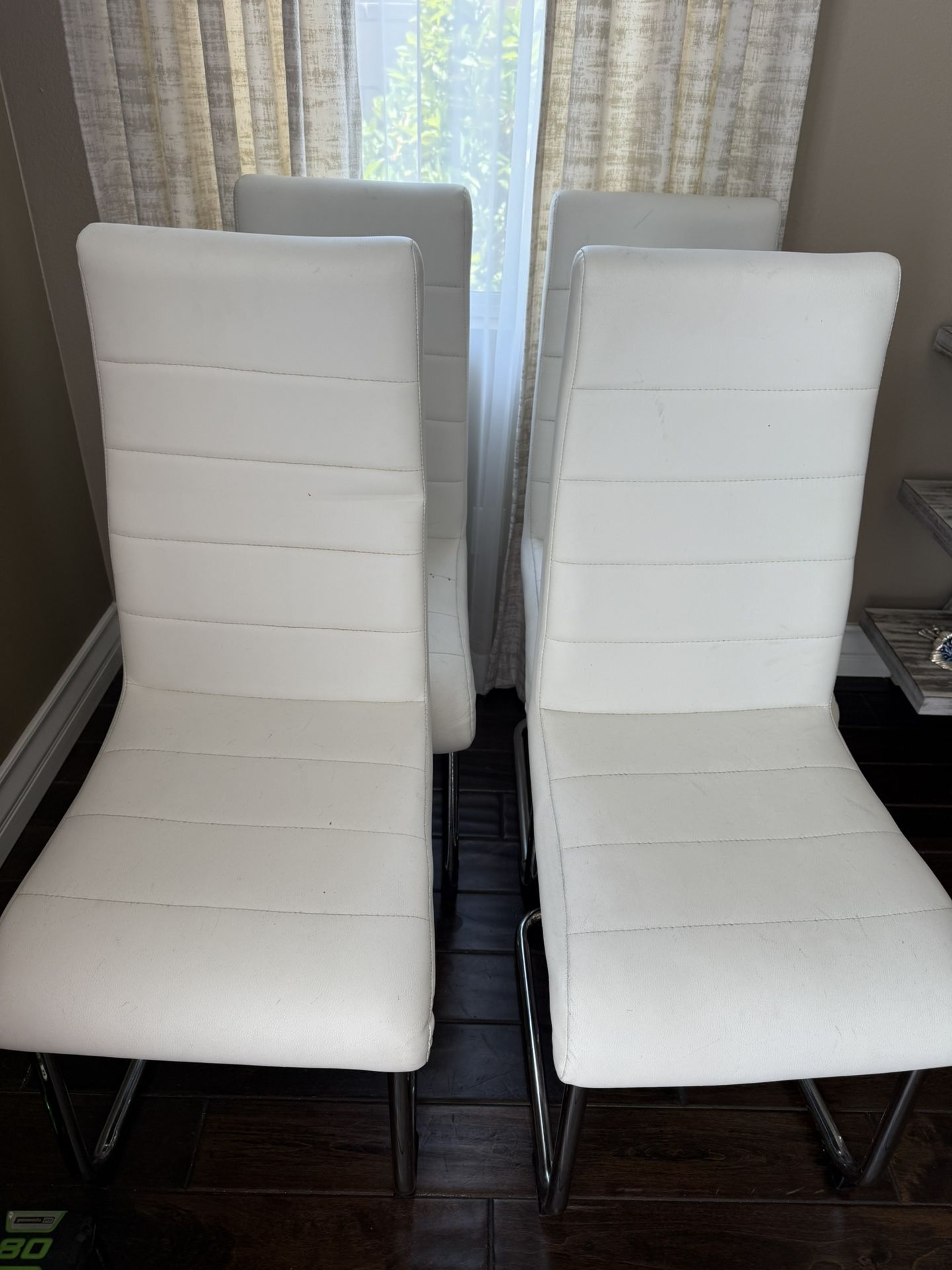6 Chairs