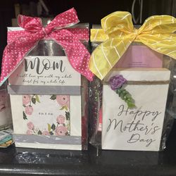 MOTHERS DAY GIFTS!!!!! Bath And Body And $25 Each Package 