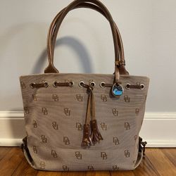 Beautiful Dooney&Bourke Monogram Canvas Tote 