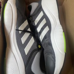 Adidas Response Run