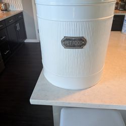 DOG FOOD TIN